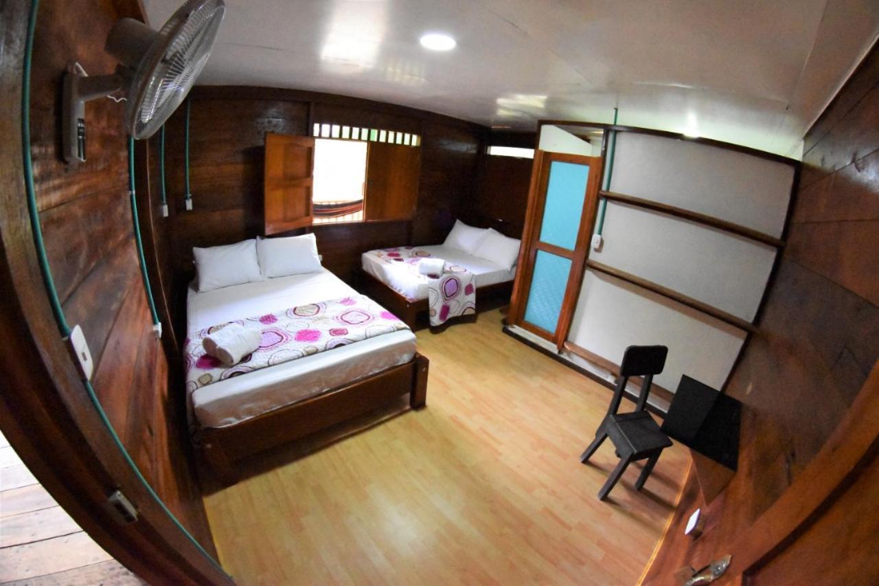 Hostal Cano Nevera La Macarena Екстер'єр фото