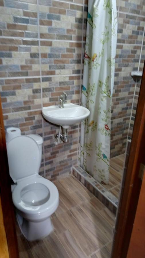Hostal Cano Nevera La Macarena Екстер'єр фото