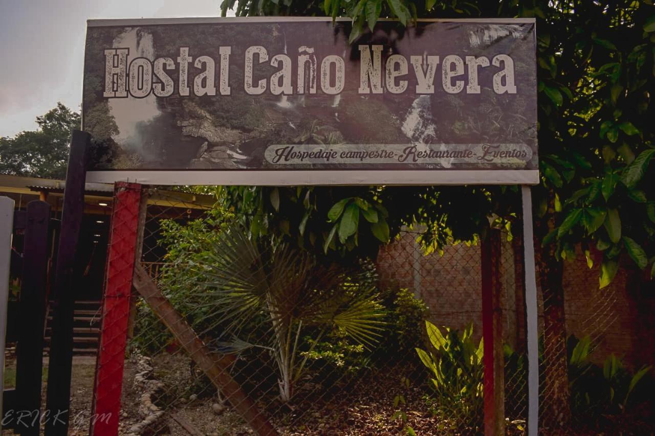 Hostal Cano Nevera La Macarena Екстер'єр фото