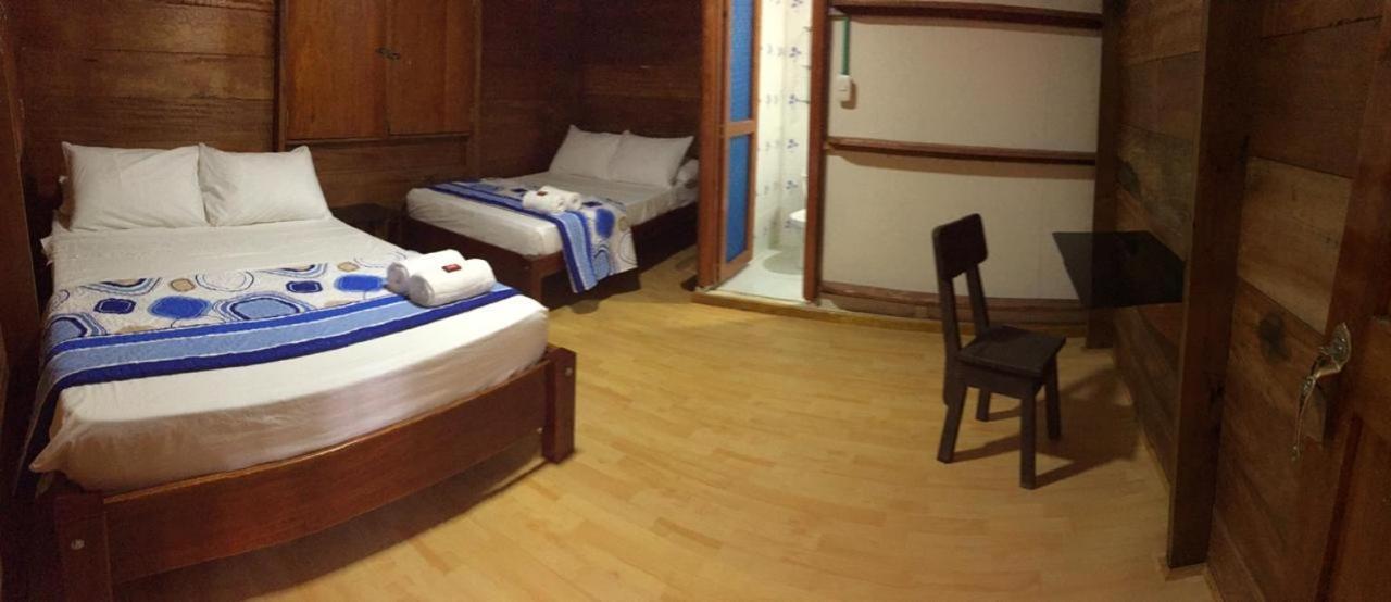 Hostal Cano Nevera La Macarena Номер фото