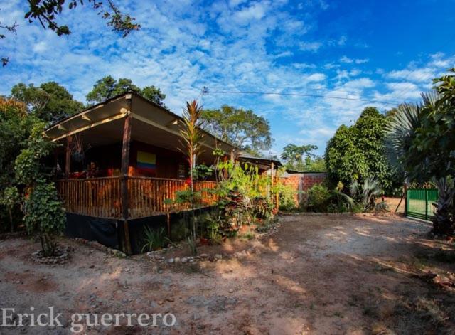 Hostal Cano Nevera La Macarena Екстер'єр фото
